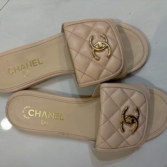 Chanel sandals - Picture 4 of 4